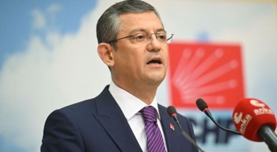 CHP Genel Başkanı Özgür Özel Kıbrıs'a gitti