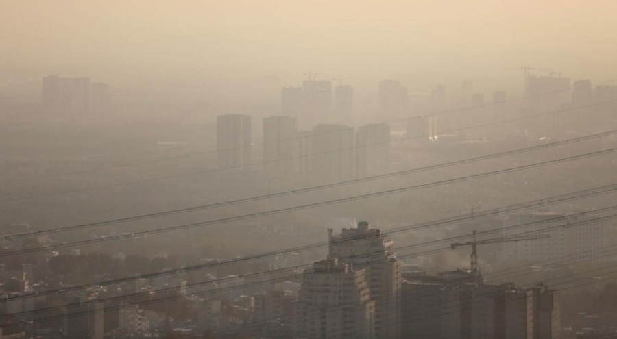 İran'da hava kirliliği nedeniyle okullar tatil edildi