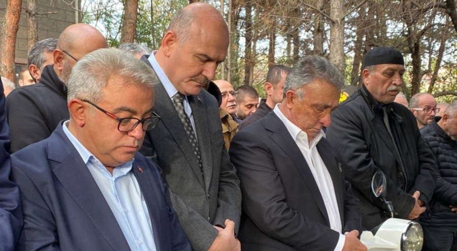 Ahmet Nur Çebi'nin kayınpederi toprağa verildi