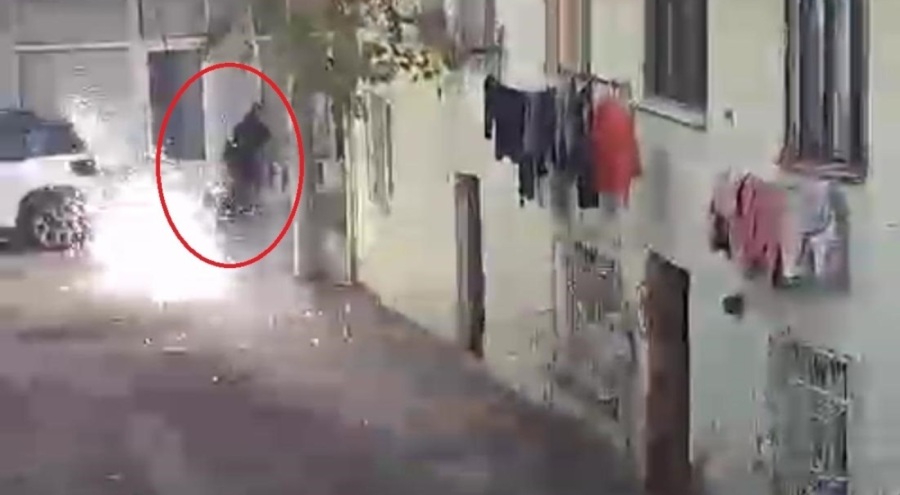 Bursa'da kopan elektrik telinin altında kalan kadın canından oluyordu