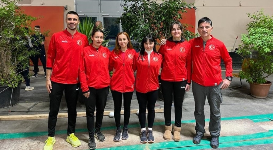 BUÜ'lü İnci Ece Öztürk altın madalya kazandı