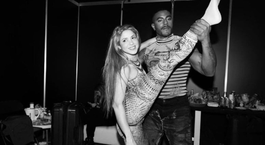 Ünlü şarkıcı Shakira'nın yaptığı harekete beğeni yağdı