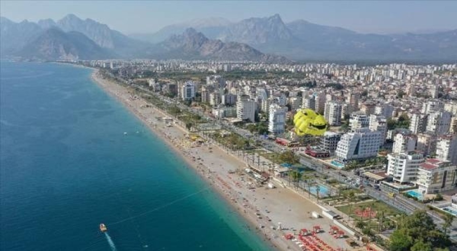Yabancılar en çok Antalya'dan konut aldı