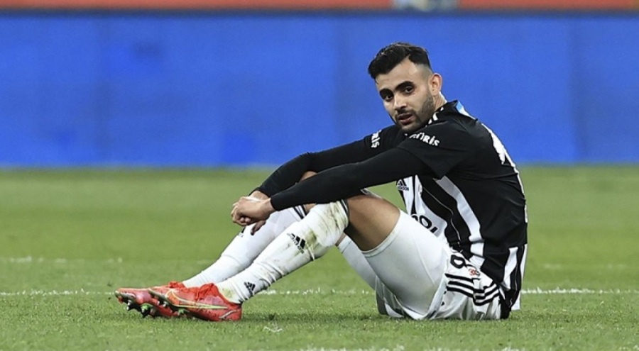 Beşiktaş'ta Ghezzal için karar zamanı