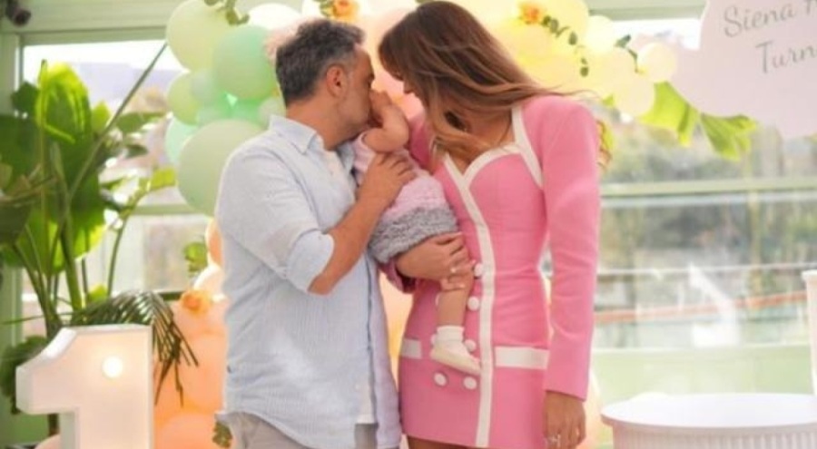 Melodi Elbirliler kızı hakkındaki yoruma sert yanıt verdi