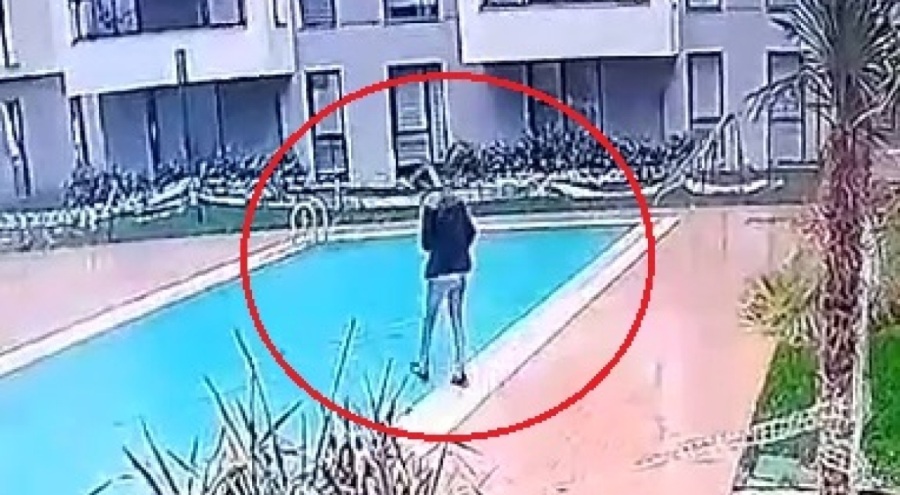 Bursa'da kargocu kestirmeden gitmek isterken havuza düştü!