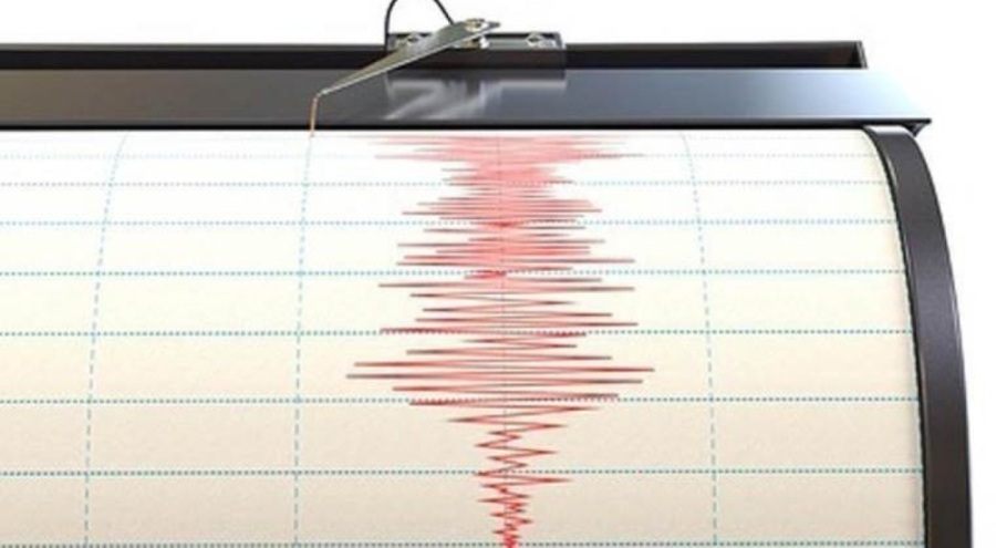 Ege Denizi'nde deprem!