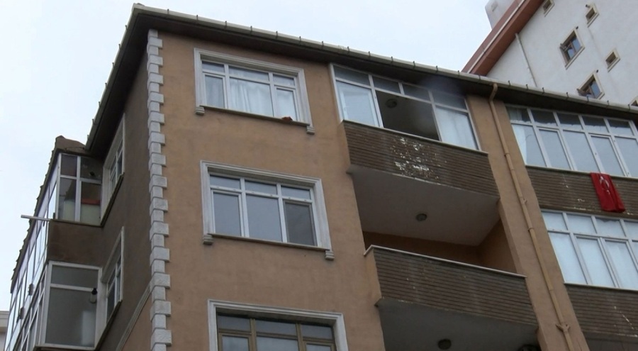 İstanbul'da bir binada yapılan böcek ilaçlaması, 4 kişiyi zehirledi