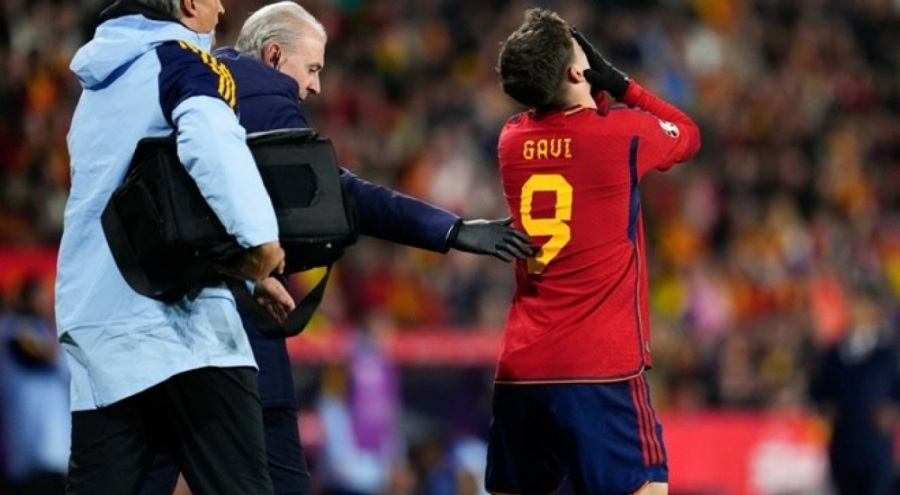 Gavi'den Barcelona'yı üzen haber: Sezonu kapattı