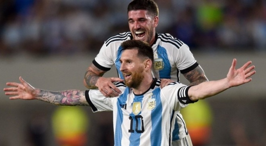 Messi'nin formaları müzayedeye çıkacak