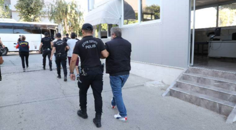 Gurbetçileri dolandırdılar! Operasyonla yakalandılar