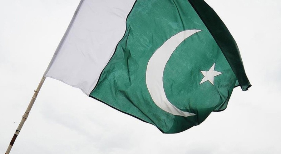 Pakistan, ülkedeki 400 bini aşkın Afgan'ı ülkesine gönderdi