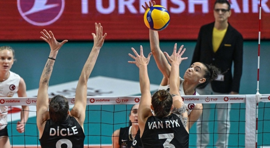 VakıfBank, Sultanlar Ligi'nde kayıpsız bir şekilde liderliğine devam etti