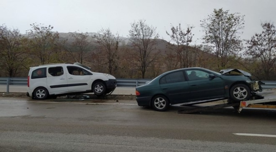 Çankırı'da gizli buzlanma çifte kazaya neden oldu