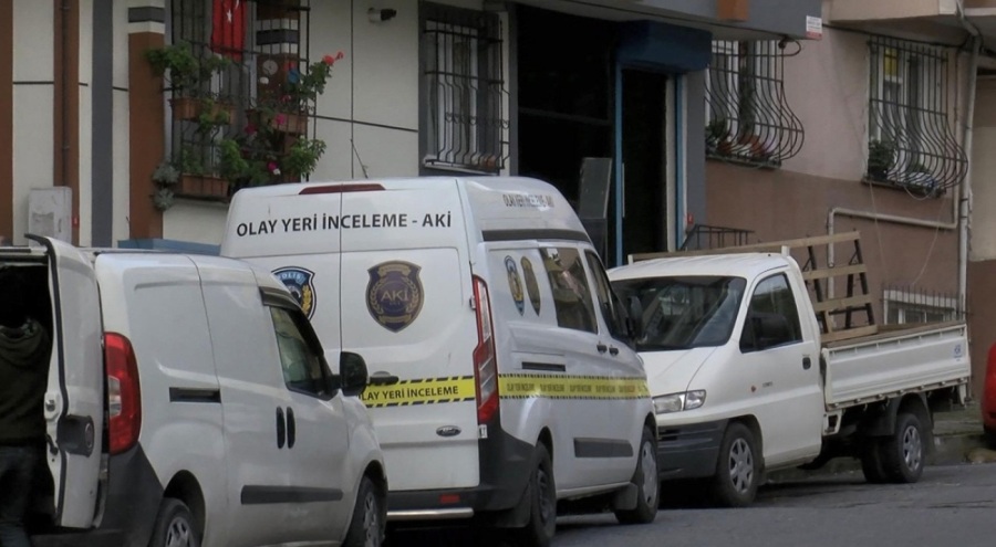 Evini bastığı kadın ve kızını katledip kendini öldürdü