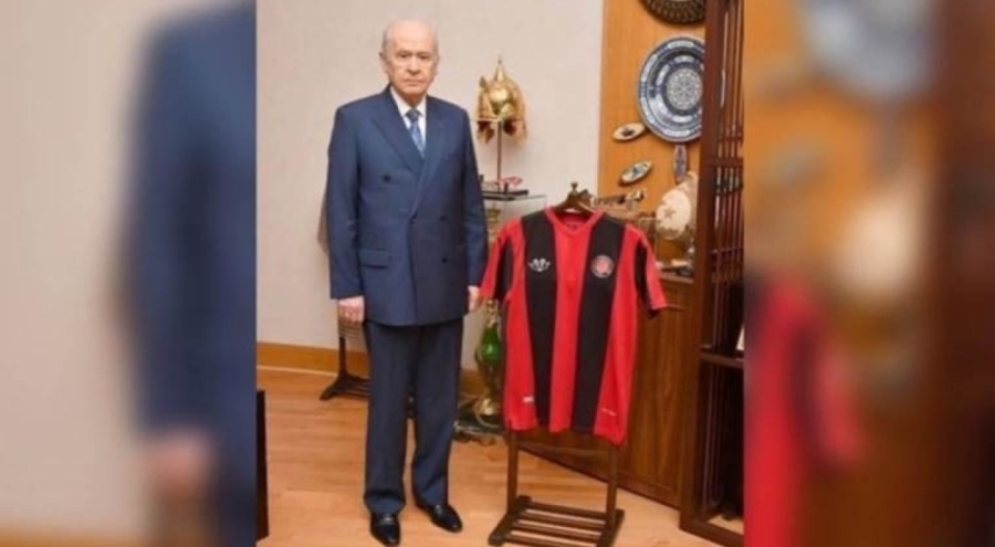 Eski Beşiktaşlı Devlet Bahçeli'den Fatih Karagümrük'ün stadyum projesine destek verecek