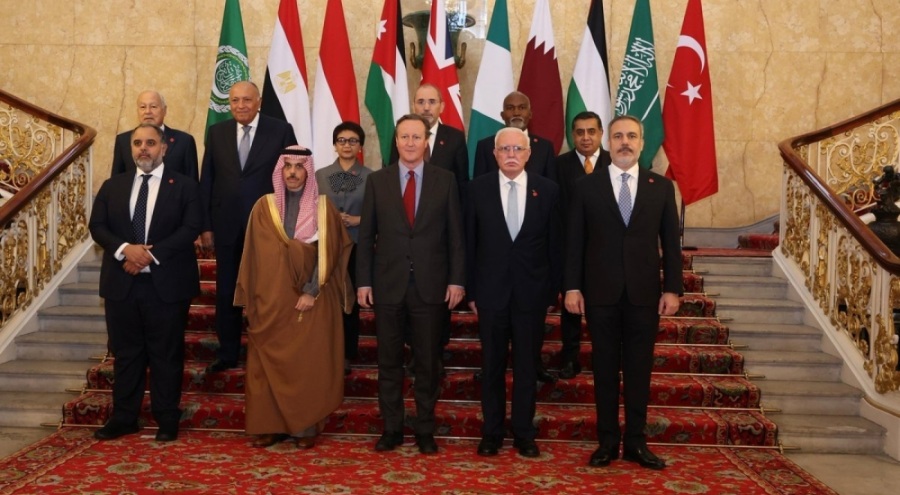 Bakan Fidan, Londra'da İngiliz mevkidaşı ile görüştü