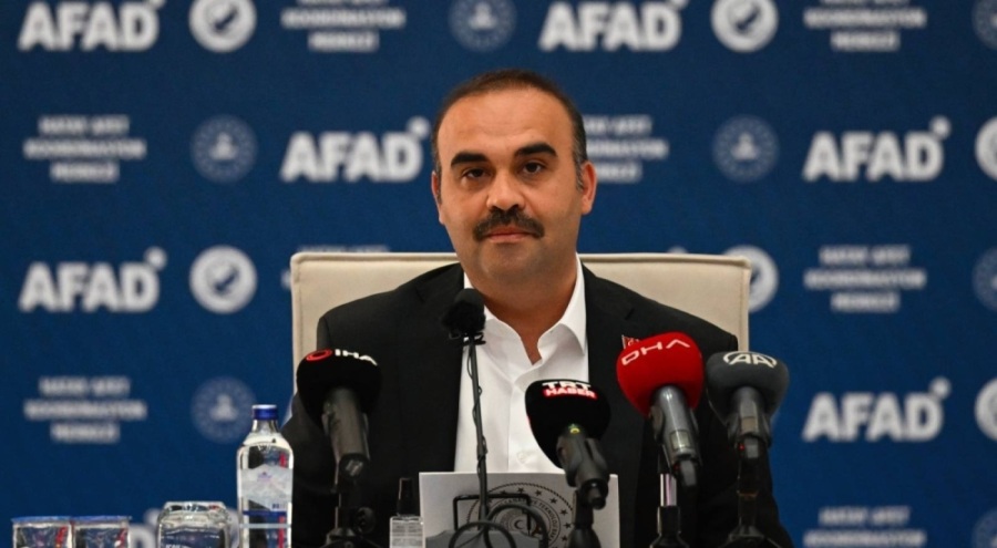 Bakan Kacır, Macaristan'a gidiyor