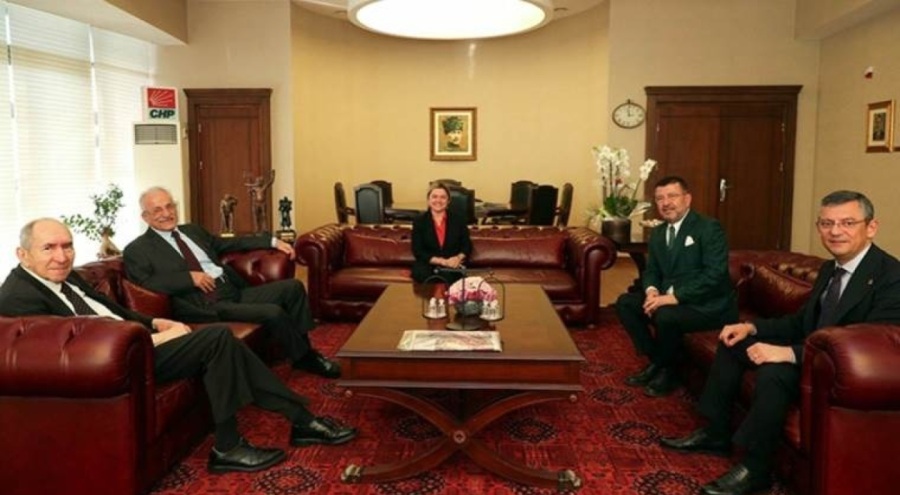 CHP'nin eski genel başkanlarından Özgür Özel'e ziyaret