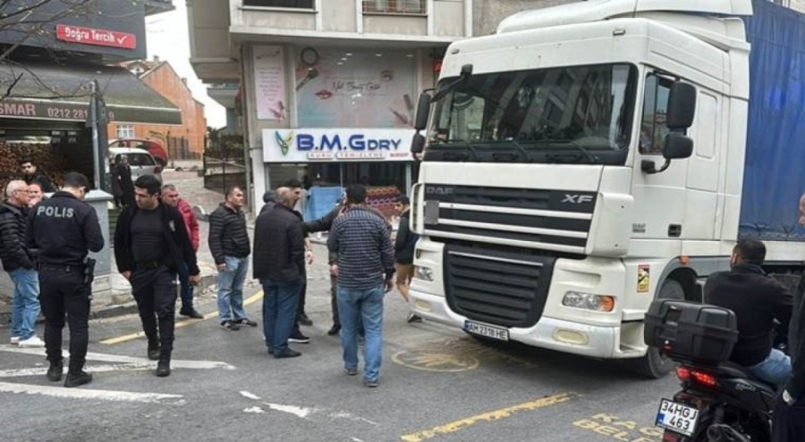 Ukrayna uyruklu tır şoförü yaşlı adama çarptı