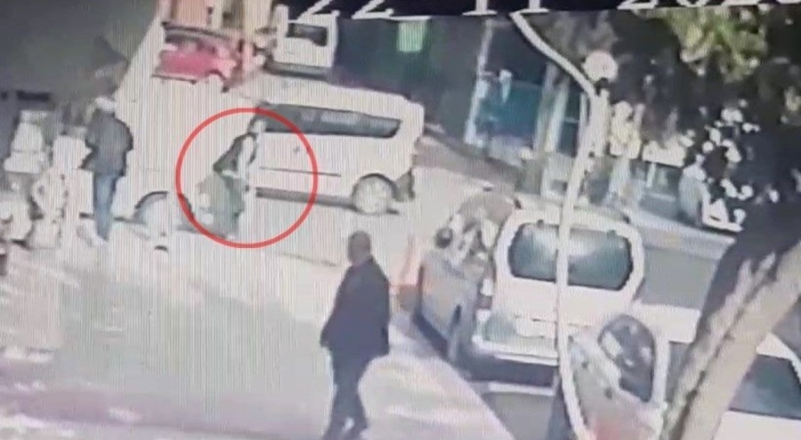 Eski eşini tabanca ile vurarak öldüren koca aranıyor