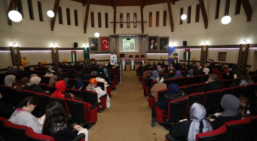 "Bosna'dan Filistin'e, insanlık yeni bir dönüşümün şafağında" söyleşisi İnegöl'de yapıldı