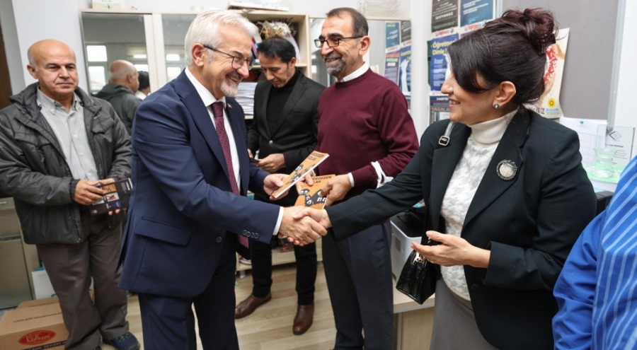 Başkan Erdem'den 24 Kasım Öğretmenler Günü'nde öğretmenlere ziyaret