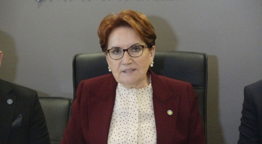 Akşener: Edep, haya, ahlak duygusu siyasette çok önemlidir