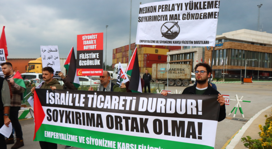 Bursa'daki limanda işçilere İsrail'e yönelik boykota destek çağrısı yapıldı