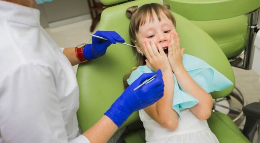 Uzmandan ailelere uyarı: Çürük süt dişleri sürekli dişleri de çürütüyor!