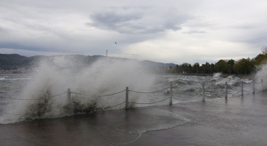 Bakan Yerlikaya'dan fırtına uyarısı! Vatandaşlara çağrı yaptı