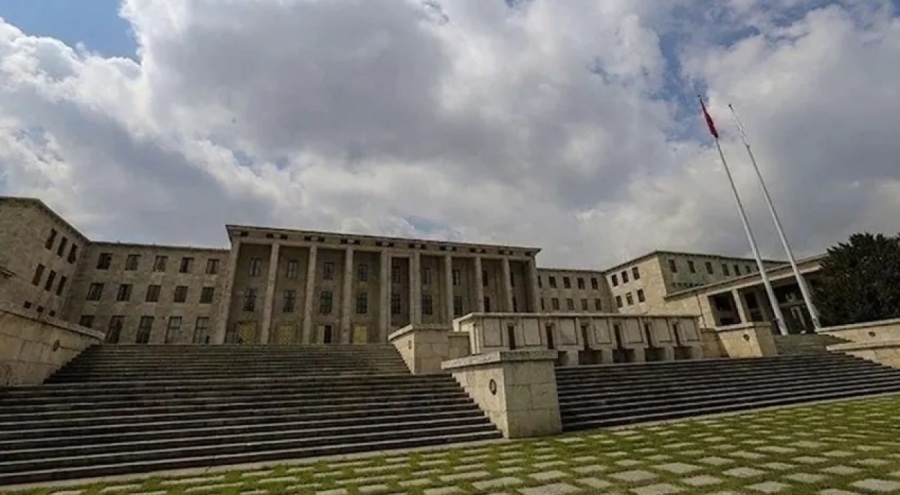 Meclis'te yoğun ziyaretçi trafiği
