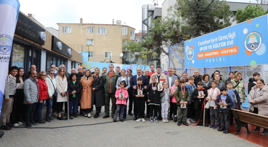 Mudanya Cumhuriyet Gençliği Spor ve Kültür Evi açıldı