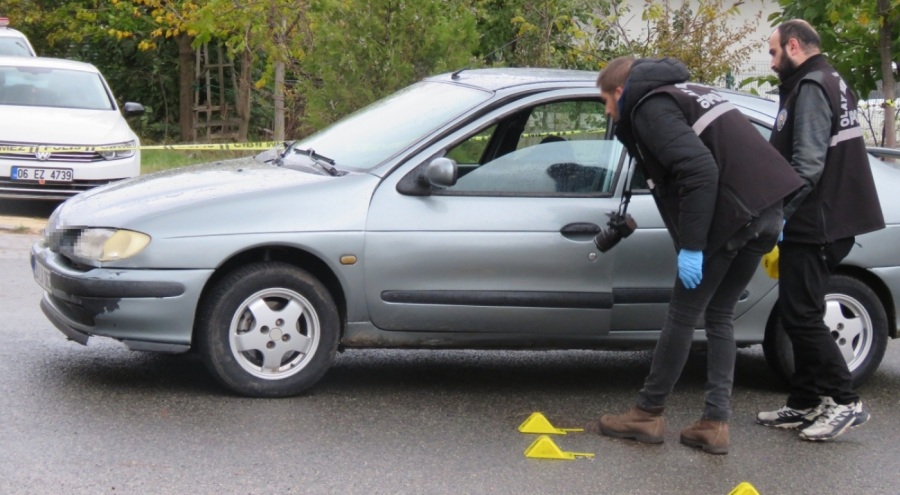 Tartıştığı oğlunu silahla vurdu