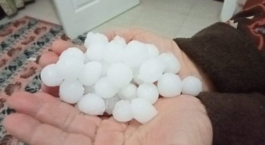 Mersin'e dolu yağdı