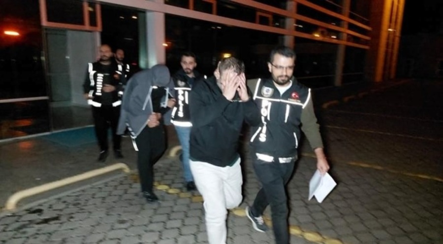 Lüks araçlarla uyuşturucu taşıyan şüpheliler tutuklandı