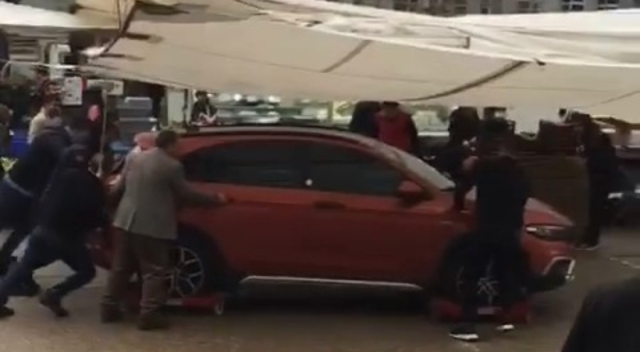 Bursa'da unutulan arabaya bulunan çözüm şaşırttı!