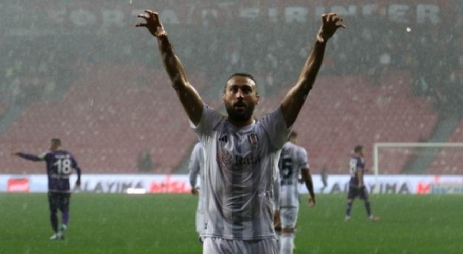 Cenk Tosun, Burak Yılmaz'ı geride bıraktı!