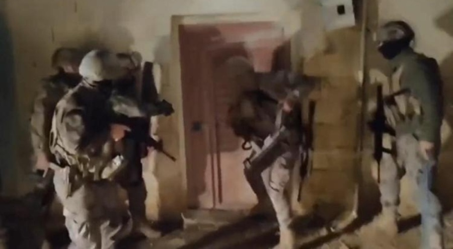 Bakan Yerlikaya: 81 ilde Çember operasyonları kapsamında 34 firari yakalandı