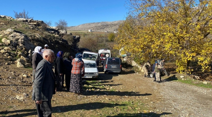 Odun toplarken dereye düşen kadın, yaşamını yitirdi
