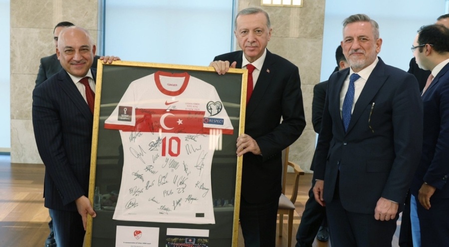 Erdoğan, TFF Başkanı Büyükekşi ile görüştü