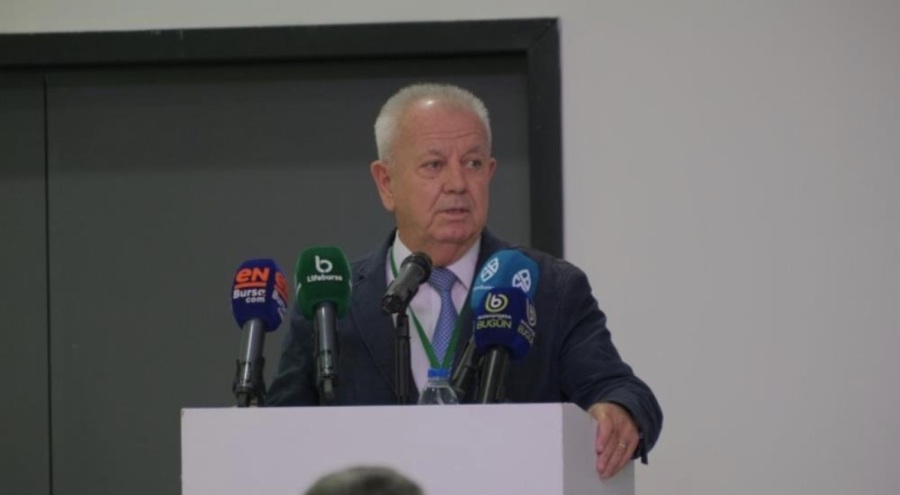 Bursaspor Divan Kurulu Başkanı  Sakder: "Bursaspor'un kapanması söz konusu değil"