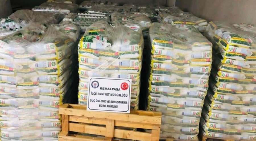 İzmir'de depo baskınında 25 tonu aşkın sahte deterjan bulundu