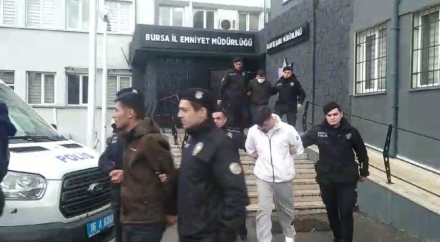 Bursa'ya her cumartesi soyguna gelen 'Cumartesi Çetesi' suçüstü yakalandı!