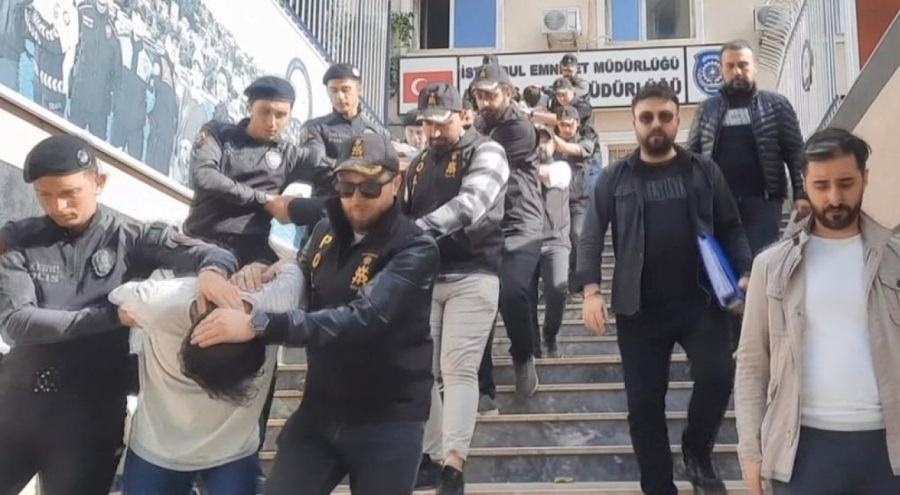 Kalaşnikoflu gasp şebekesi çökertildi