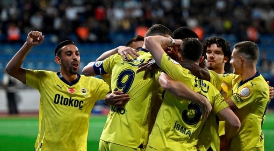 Fenerbahçe grup liderliği için Danimarka'da! Muhtemel 11'i