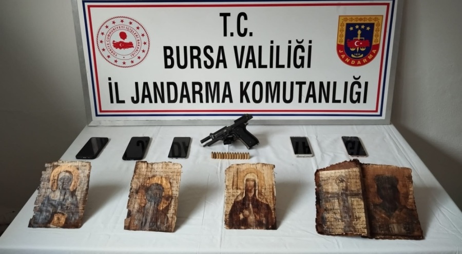 Bursa'da tarihi eser operasyonunda yakalanan 3 kişi tutuklandı