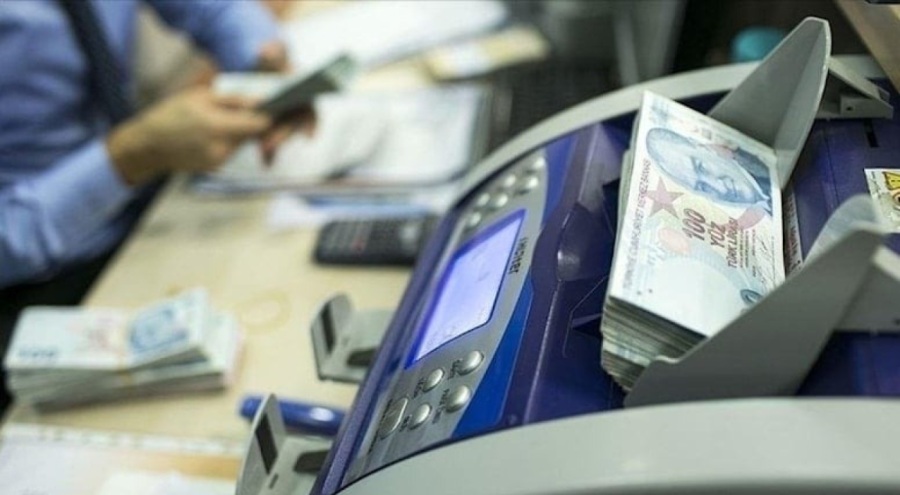 Çok maaşlı bürokrata zam ve vergi muafiyeti!