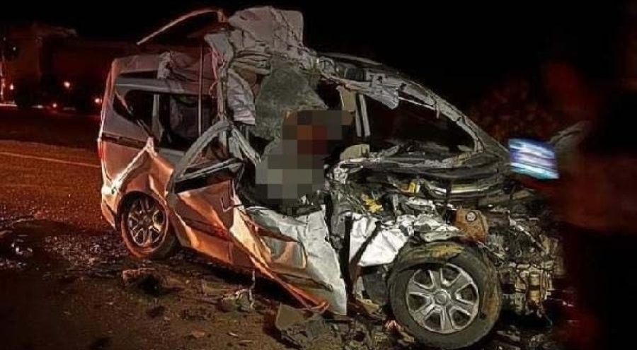 Kazada ölen kardeşlerinin mevlidinden dönenken kazada hayatlarını kaybettiler!