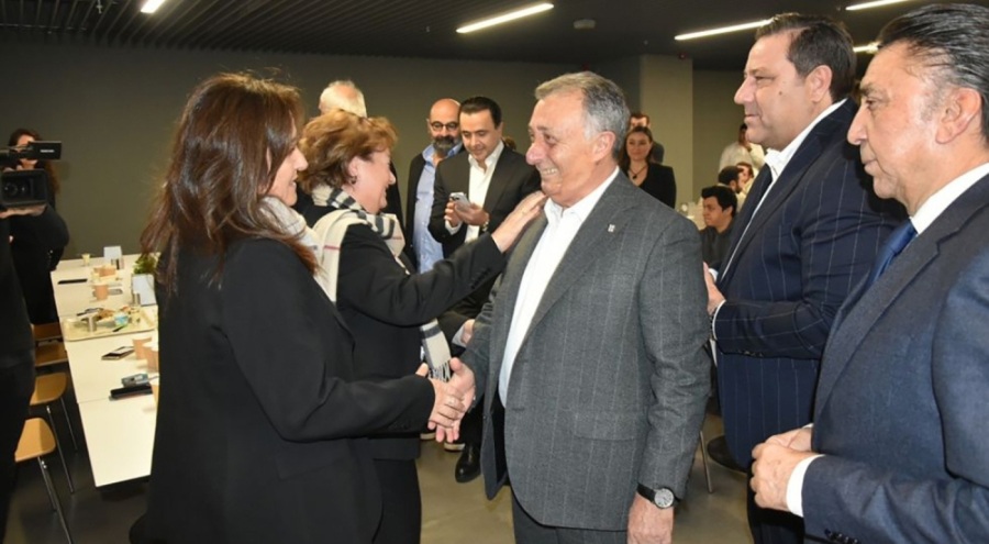 Beşiktaş Kulübü Başkanı Ahmet Nur Çebi veda turlarında!